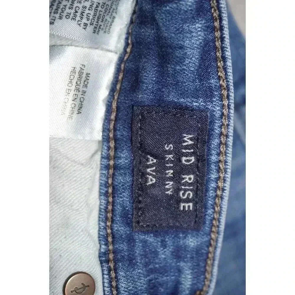 Lucky Brand Mid Rise Ava Skinny Ankle Medium Wash Size 6/28 Stretch Denim